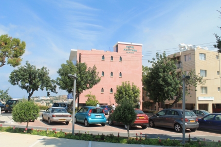 Отель Axiothea в центре Пафоса
